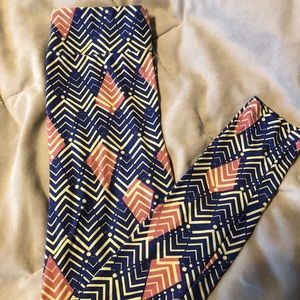 OS Lularoe leggings